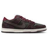 Nike SB - x Riot Skateshop Dunk Low Pro QS (Mahogany/Team Red)